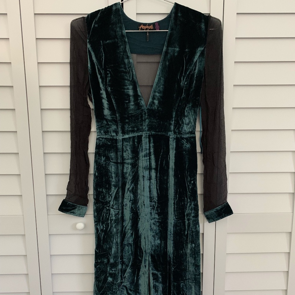 Free People Green Velvet Maxi Dress Size 2 Brand New